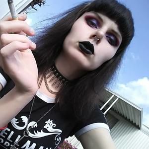 Meet your Posher, Josephine